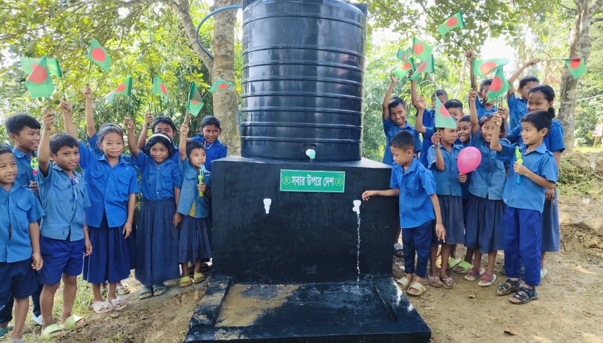 খাগড়াছড়ি লক্ষ্মীছড়িতে চারশত পরিবারের সুপেয় পানির ব্যবস্থা করল সেনাবাহিনী